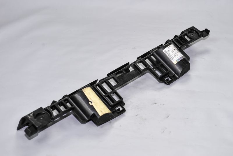 REKORD ÇIKMA YEDEK PARÇA ASTRA H ÖN TAMPON BRAKETİ ORTA